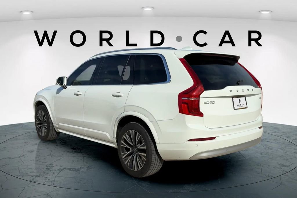 Used 2022 Volvo XC90 T5 Momentum image 5