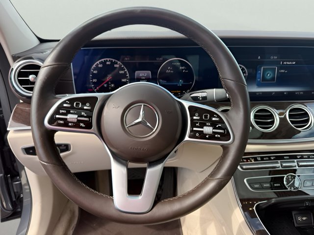Used 2019 Mercedes-Benz E 300 4MATIC image 17