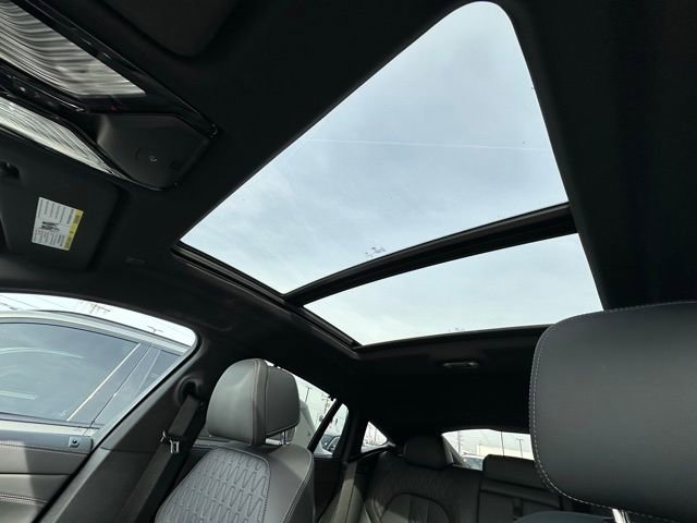 Certified 2025 BMW X6 M60i w/ Climate Comfort Package AWD/4WD image 25