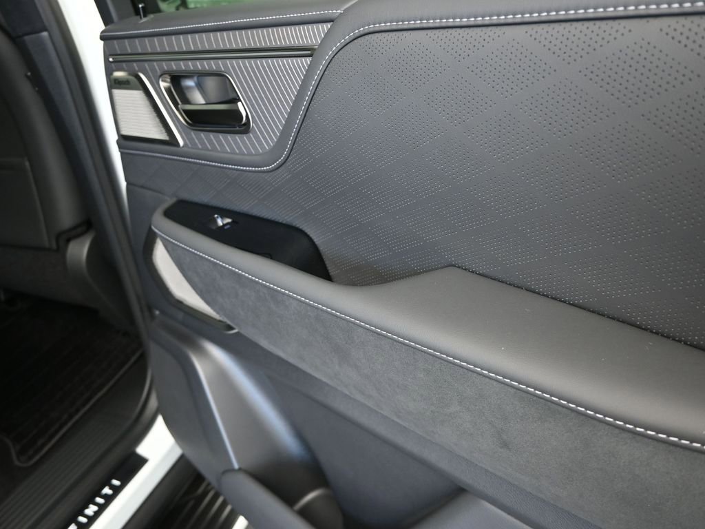 New 2026 INFINITI QX80 Autograph w/ Premium Cargo Package image 22