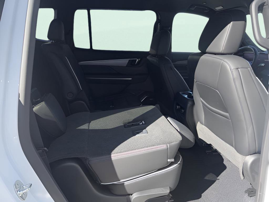 New 2026 Buick Enclave Sport Touring w/ Super Cruise Package image 6