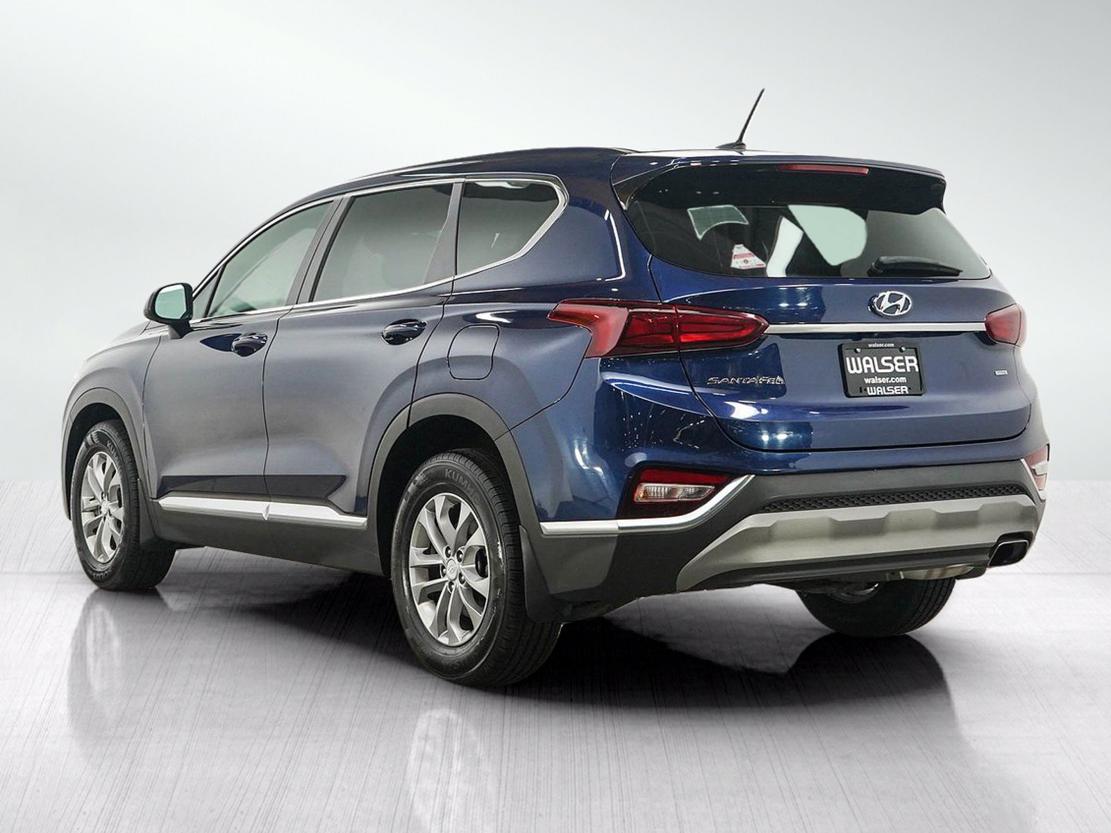 Used 2020 Hyundai Santa Fe SE AWD/4WD image 3