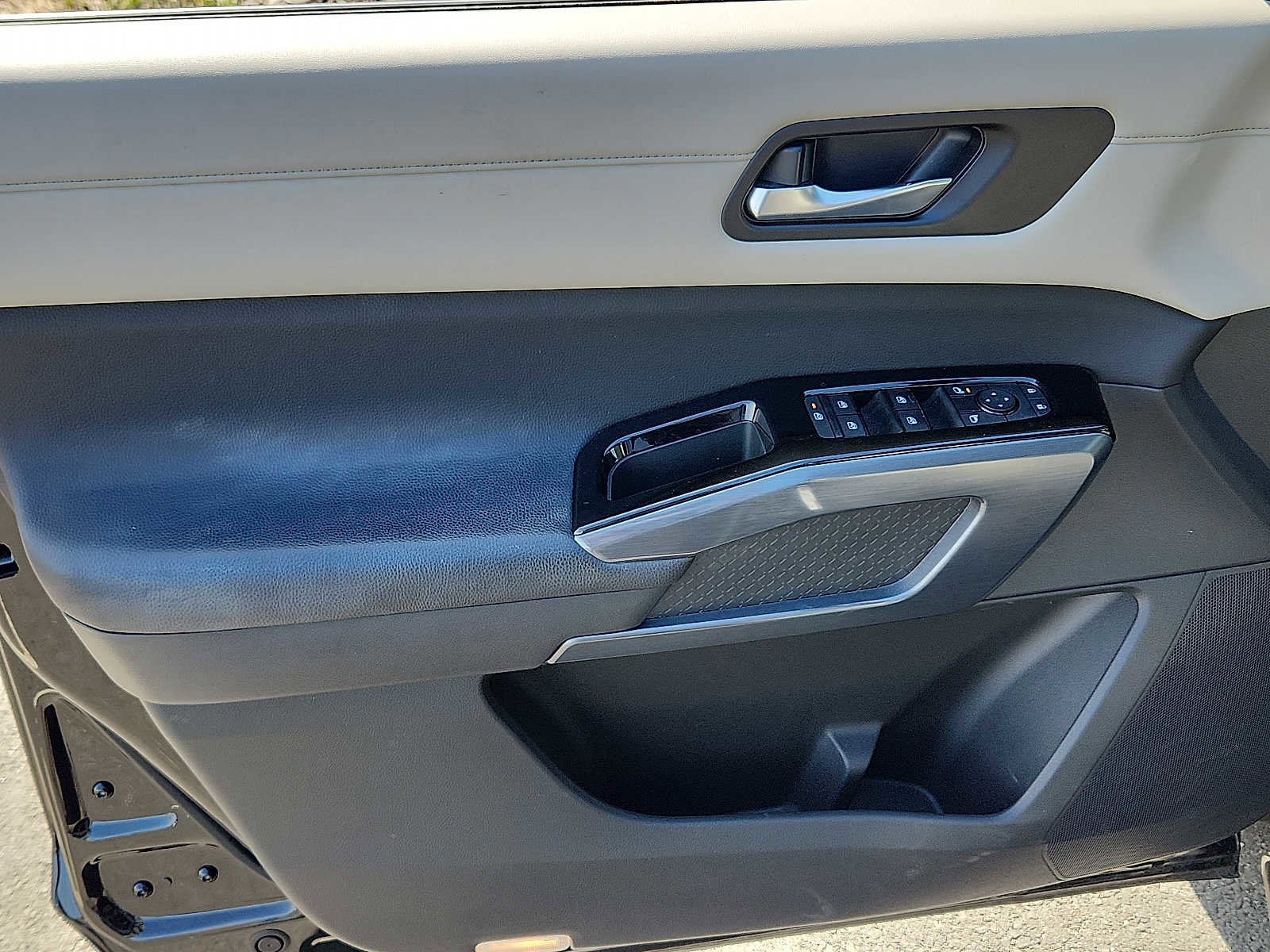 Used 2022 Nissan Pathfinder SL w/ SL Premium Package AWD/4WD image 12