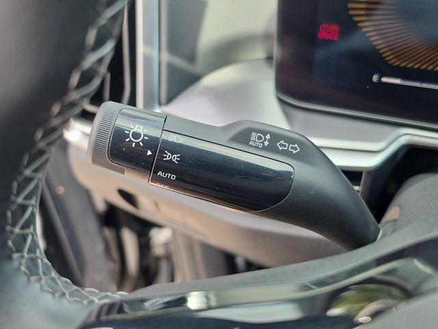Certified 2025 Kia Sorento S w/ Panoramic Sunroof Package FWD image 23