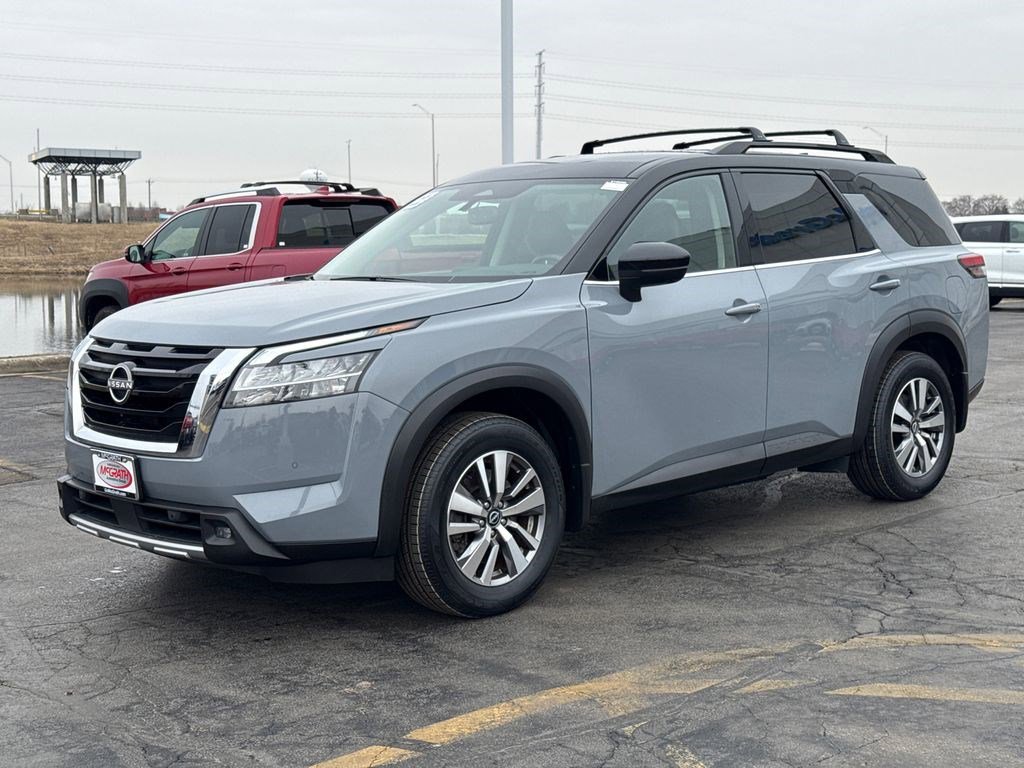 Used 2022 Nissan Pathfinder SL image 7