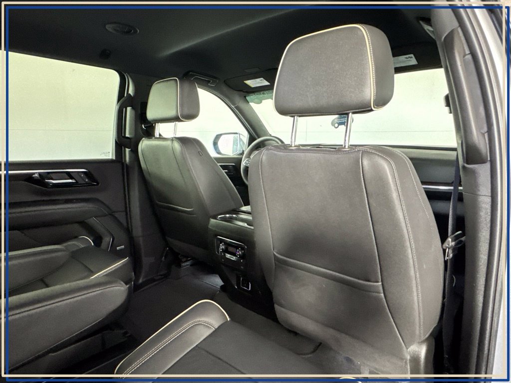 Certified 2025 Chevrolet Suburban Premier AWD/4WD image 37