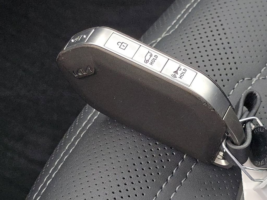 Used 2025 Kia Telluride SX Prestige image 39