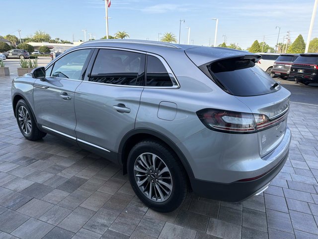 Used 2023 Lincoln Nautilus AWD w/ Premium Package image 4