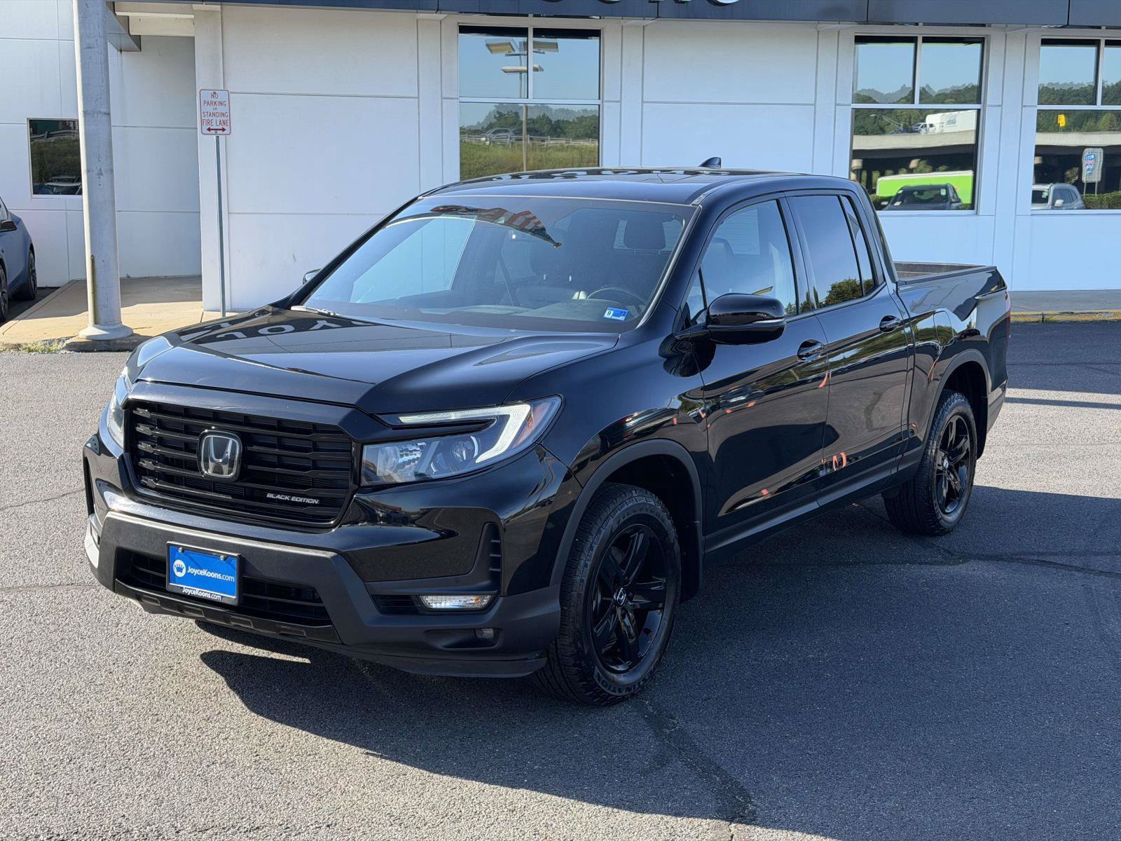 Certified 2023 Honda Ridgeline Black Edition image 4