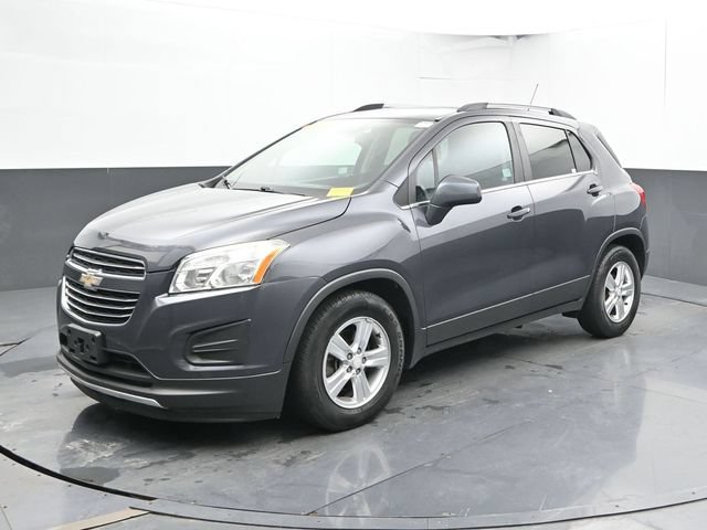 Used 2016 Chevrolet Trax LT w/ LT Sun and Sound Package FWD image 7