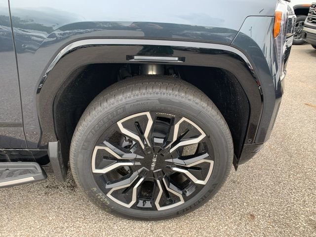 New 2025 GMC Sierra EV Denali image 2