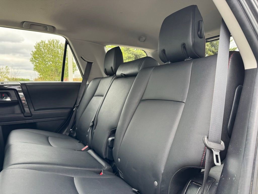 Certified 2020 Toyota 4Runner TRD Off-Road Premium w/ Moonroof Package AWD/4WD image 10