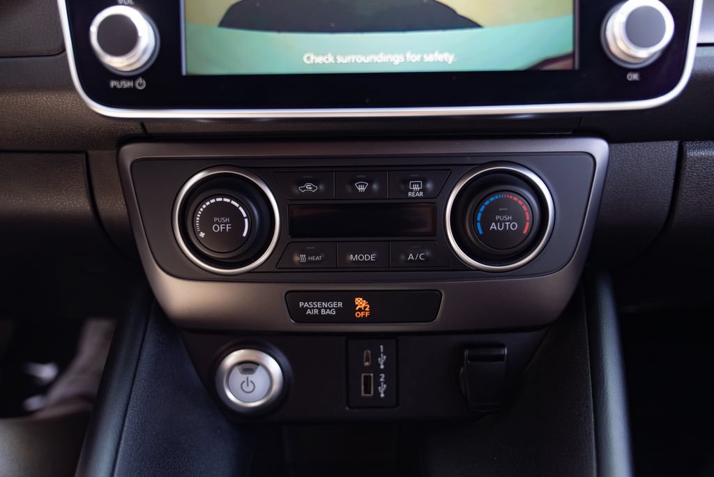 Used 2024 Nissan Leaf S FWD image 16