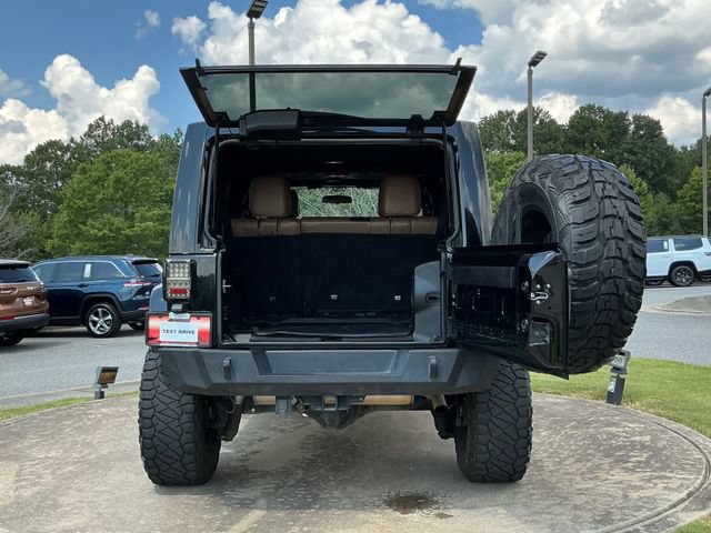 Used 2012 Jeep Wrangler Unlimited Rubicon w/ Dual Top Group AWD/4WD image 29