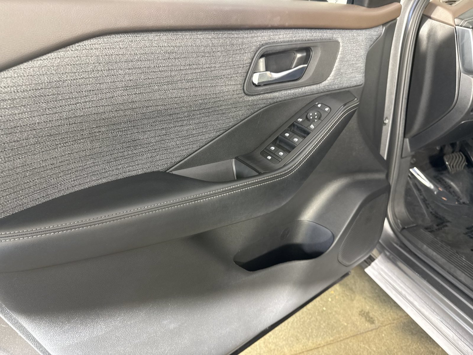 Certified 2023 Nissan Rogue SV AWD/4WD image 21