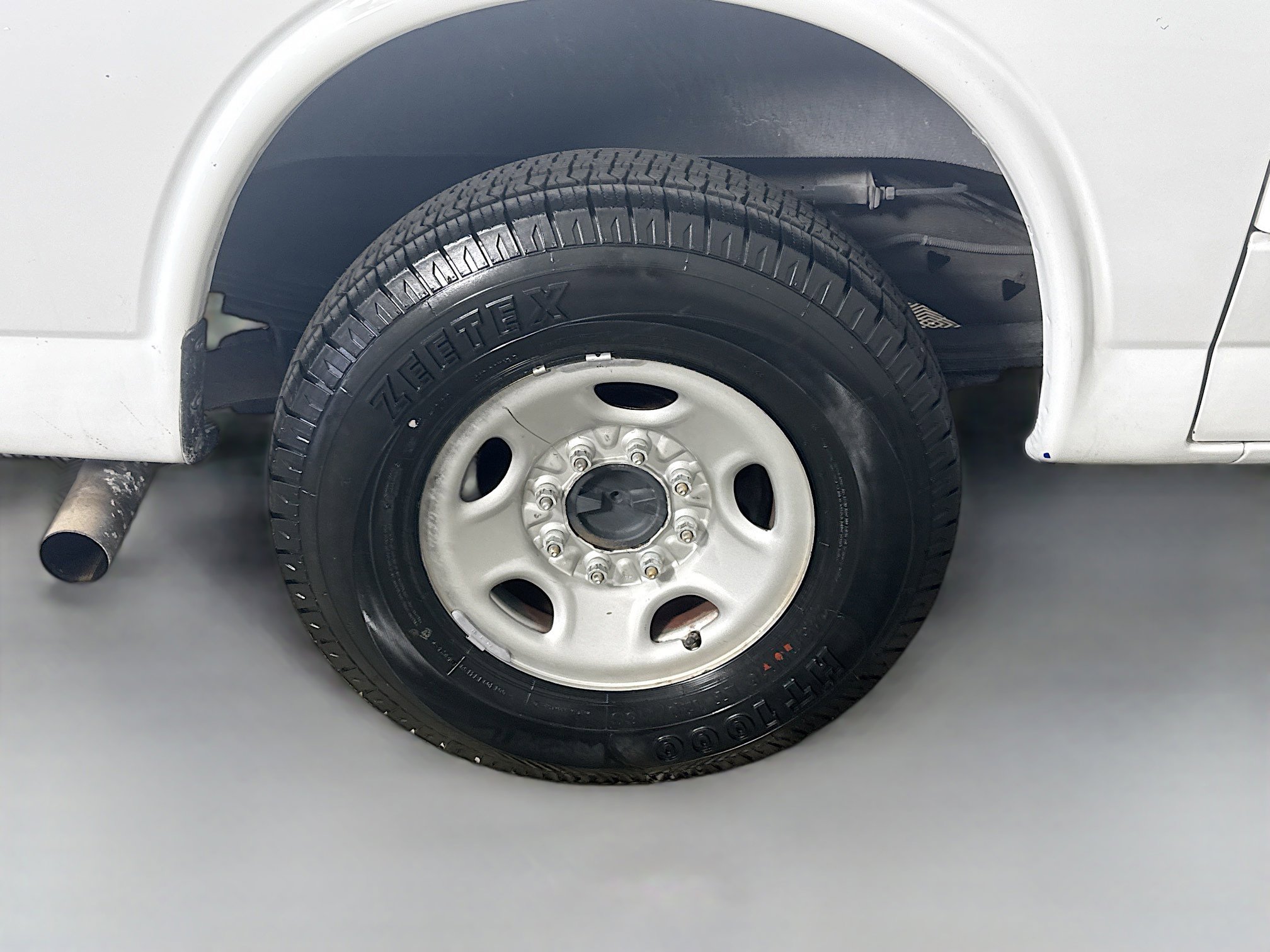 Used 2020 Chevrolet Express 2500 w/ Driver Convenience Package RWD image 29