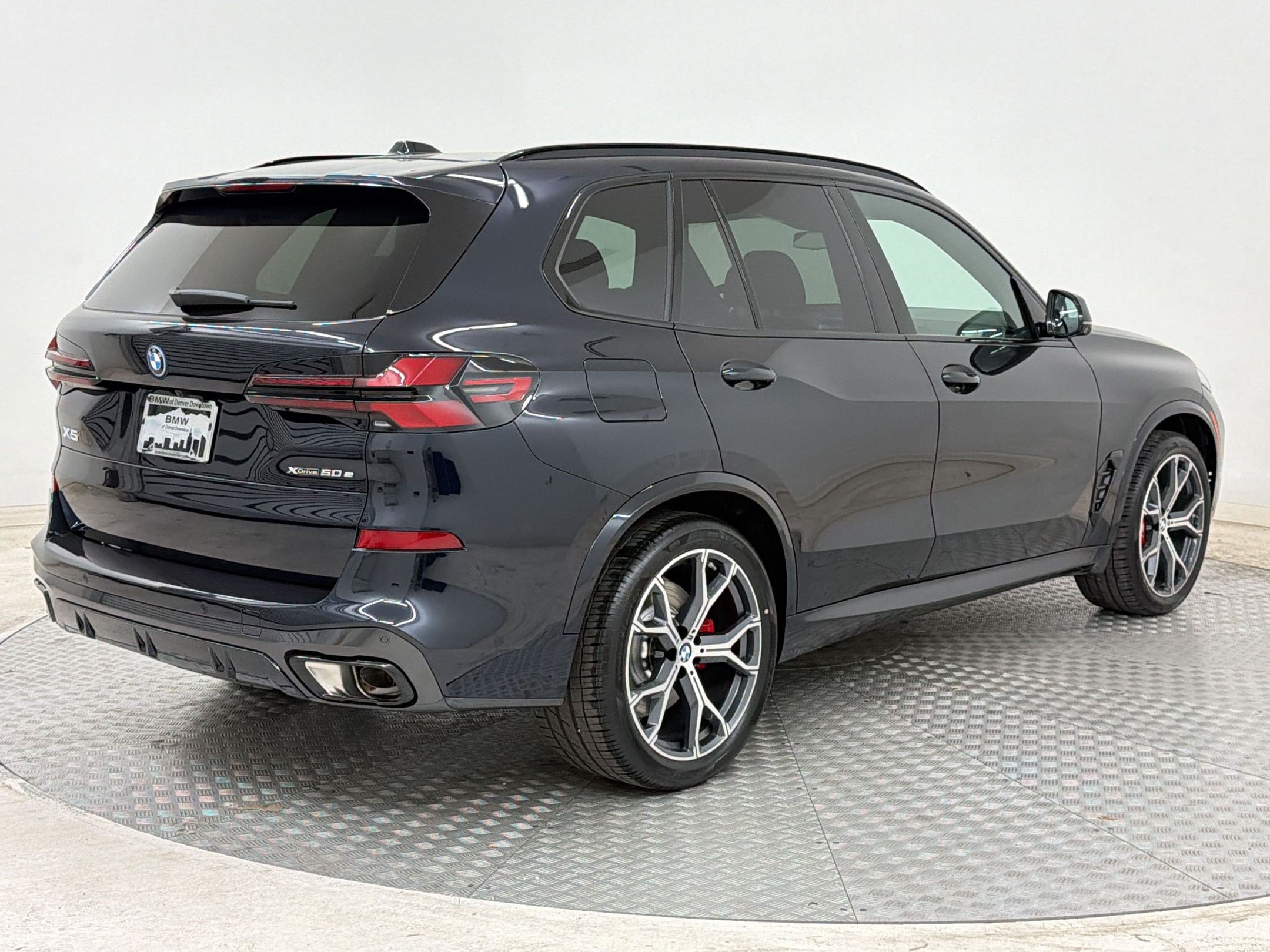 New 2026 BMW X5 xDrive50e w/ M Sport Package AWD/4WD image 9