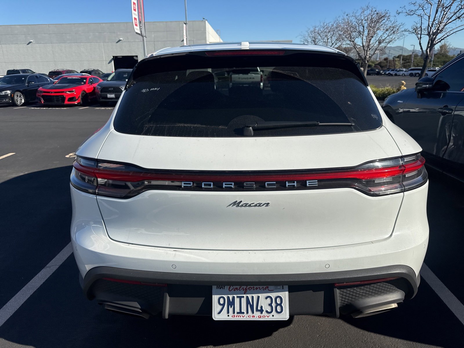 Used 2024 Porsche Macan image 3