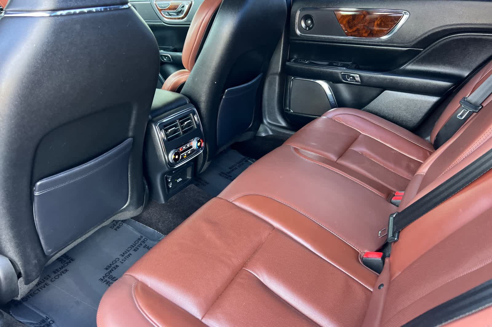Used 2018 Lincoln Continental Reserve w/ Continental Climate Package AWD/4WD image 4