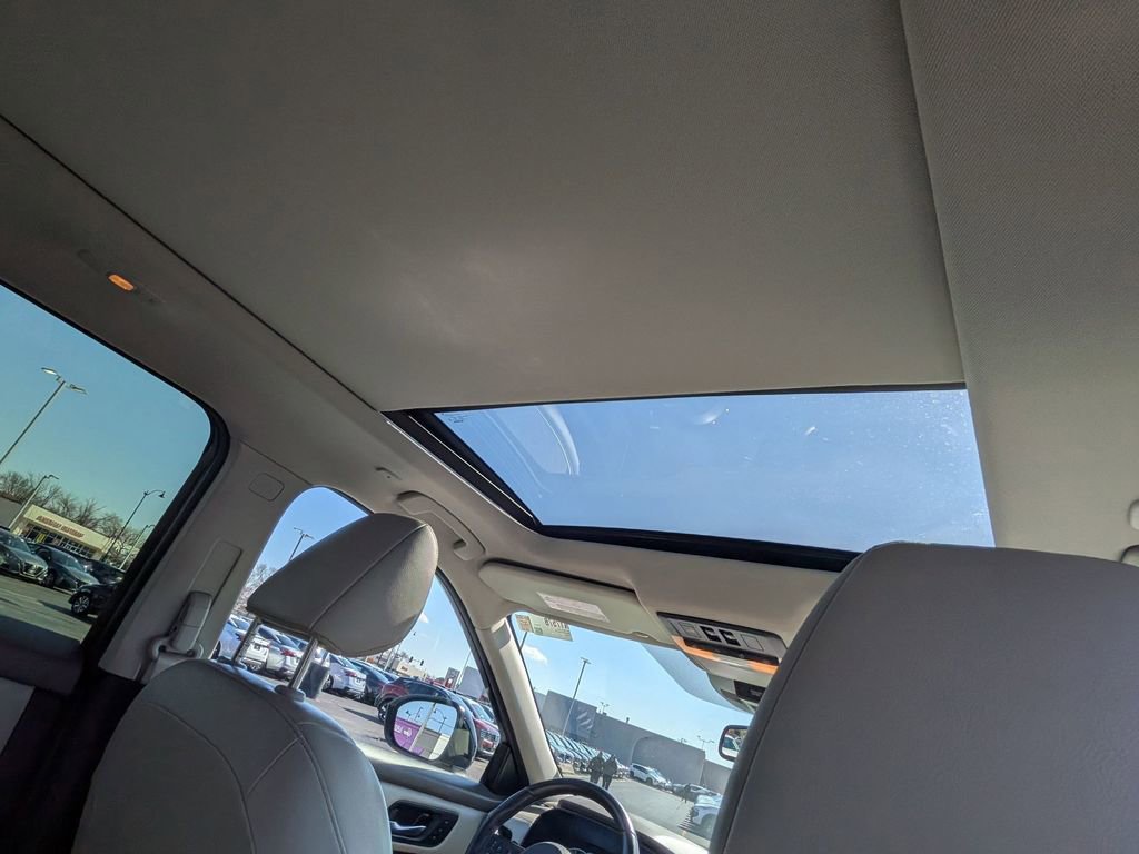 Used 2023 Nissan Rogue SL image 24