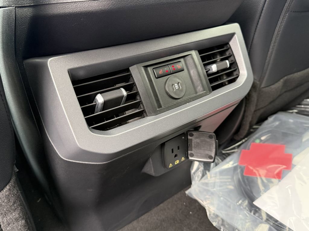 New 2025 Ford F350 Lariat w/ Lariat Ultimate Package image 16