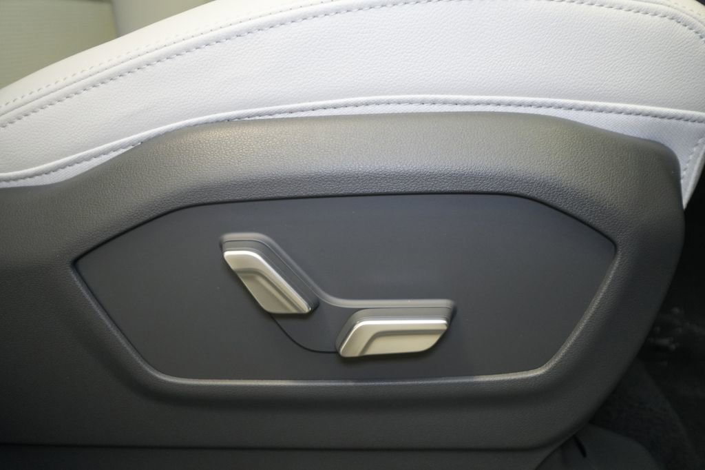 New 2026 Hyundai Santa Fe Limited image 38