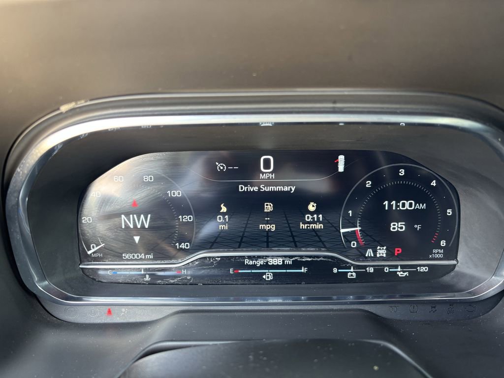 Used 2024 GMC Yukon SLT image 12