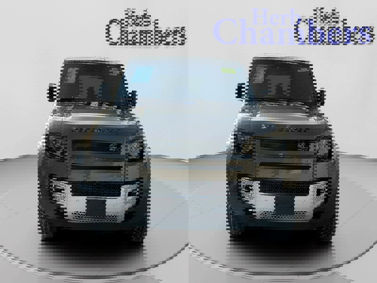 Used 2025 Land Rover Defender 110 S image 2