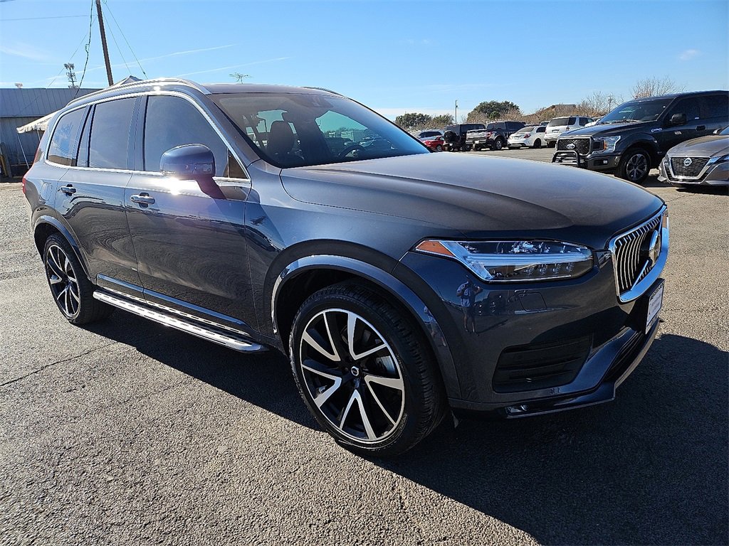 Used 2022 Volvo XC90 T6 Momentum w/ Advanced Package image 10