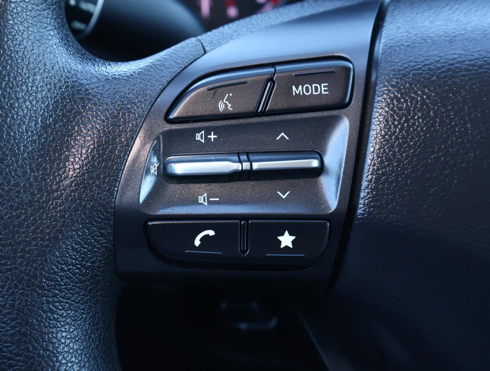 Used 2023 Hyundai Kona SEL w/ Cargo Package image 19