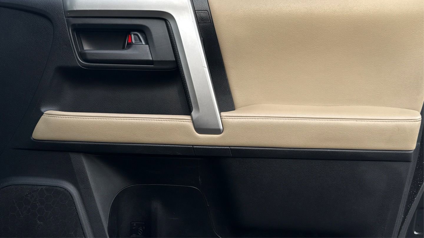 Used 2020 Toyota 4Runner SR5 Premium w/ Moonroof Package AWD/4WD image 49
