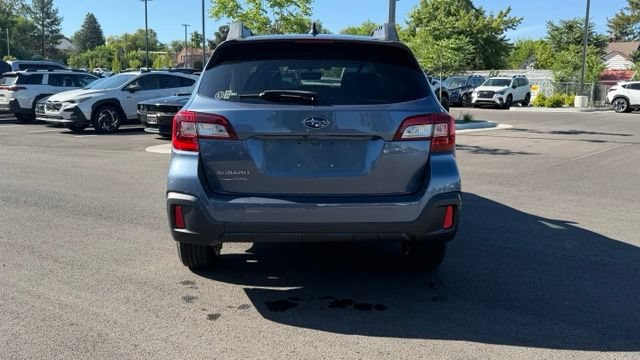 Used 2018 Subaru Outback 2.5i Premium AWD/4WD image 4