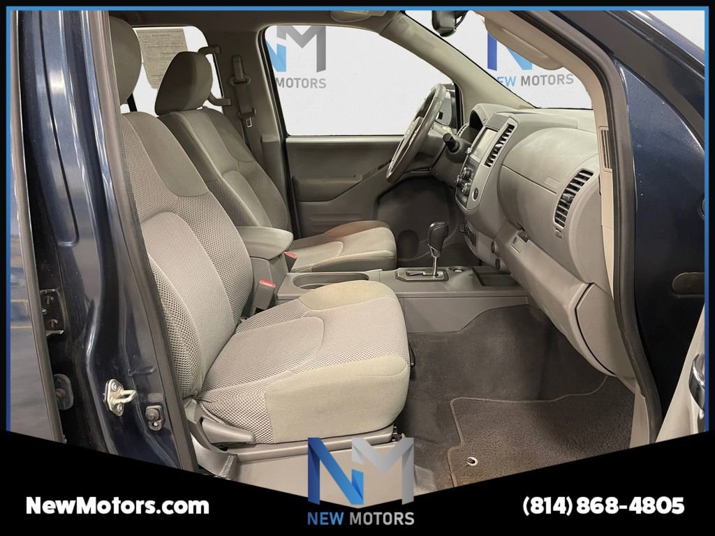 Used 2020 Nissan Frontier SV image 15