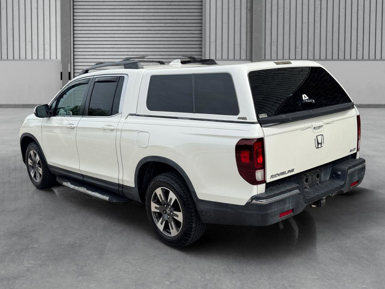Used 2017 Honda Ridgeline RTL-T image 34