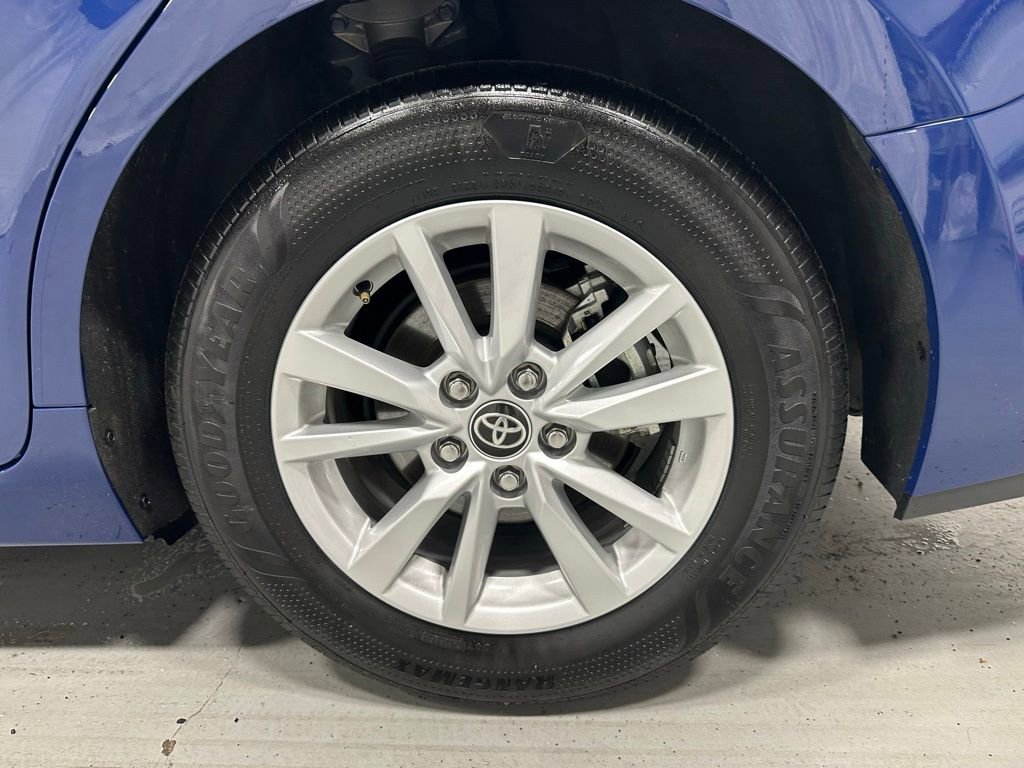 Used 2025 Toyota Camry LE FWD image 65