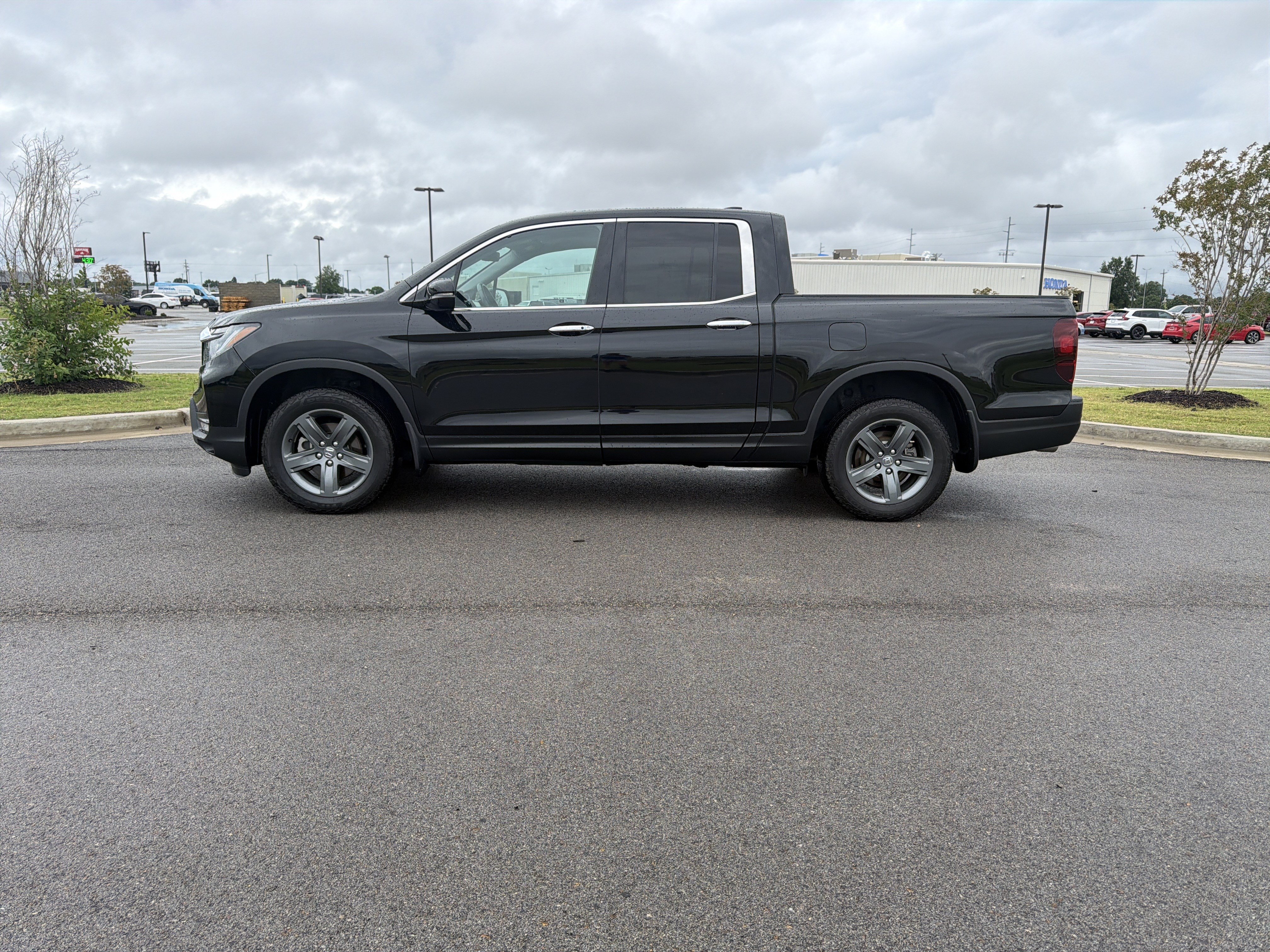 Certified 2023 Honda Ridgeline RTL-E image 2