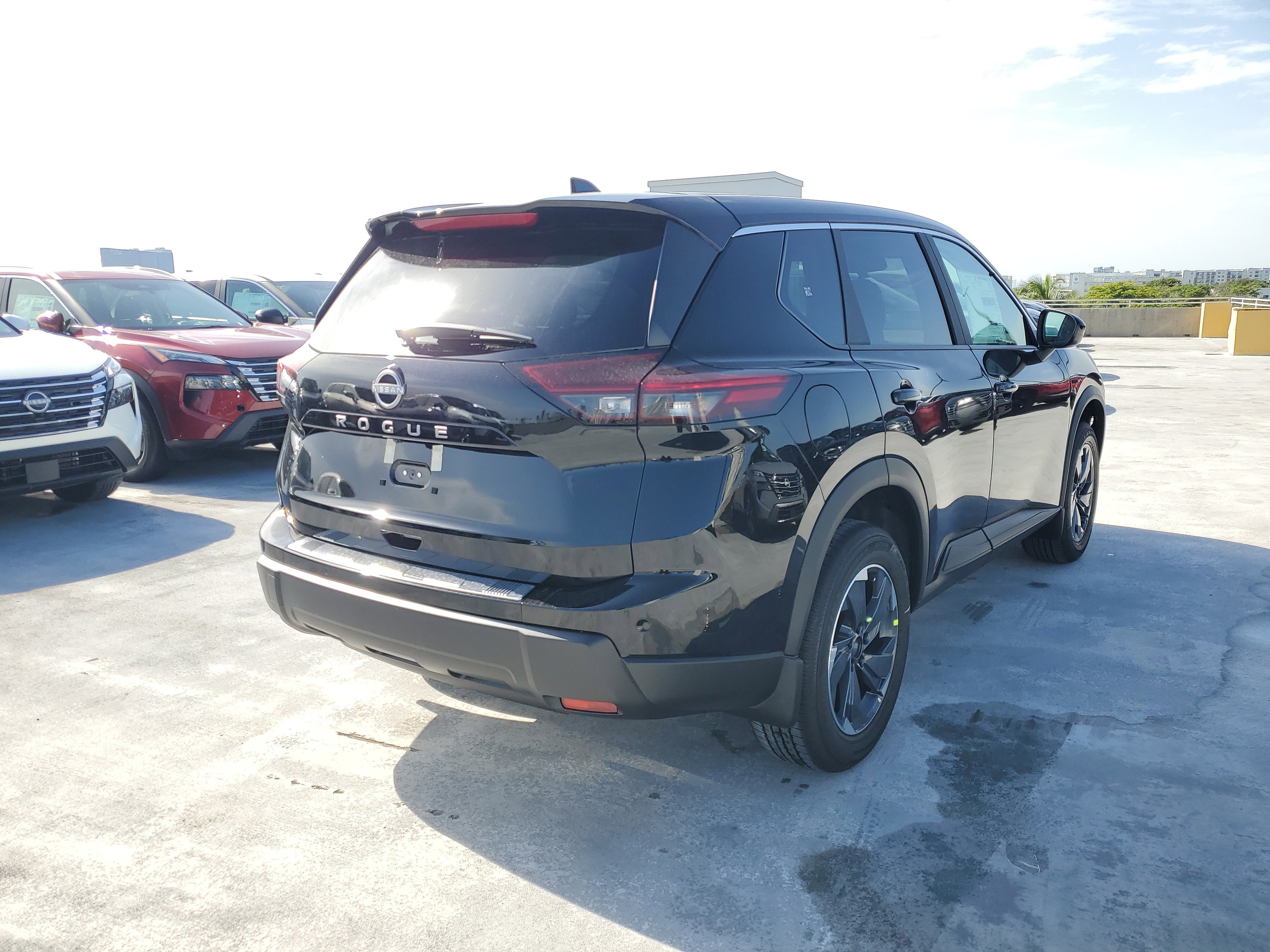 New 2026 Nissan Rogue SV image 5