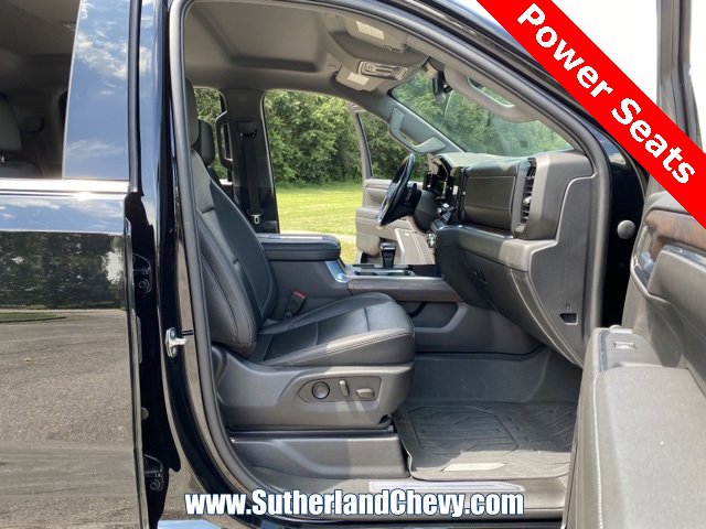 Used 2022 GMC Sierra 1500 SLT w/ SLT Premium Plus Package image 26