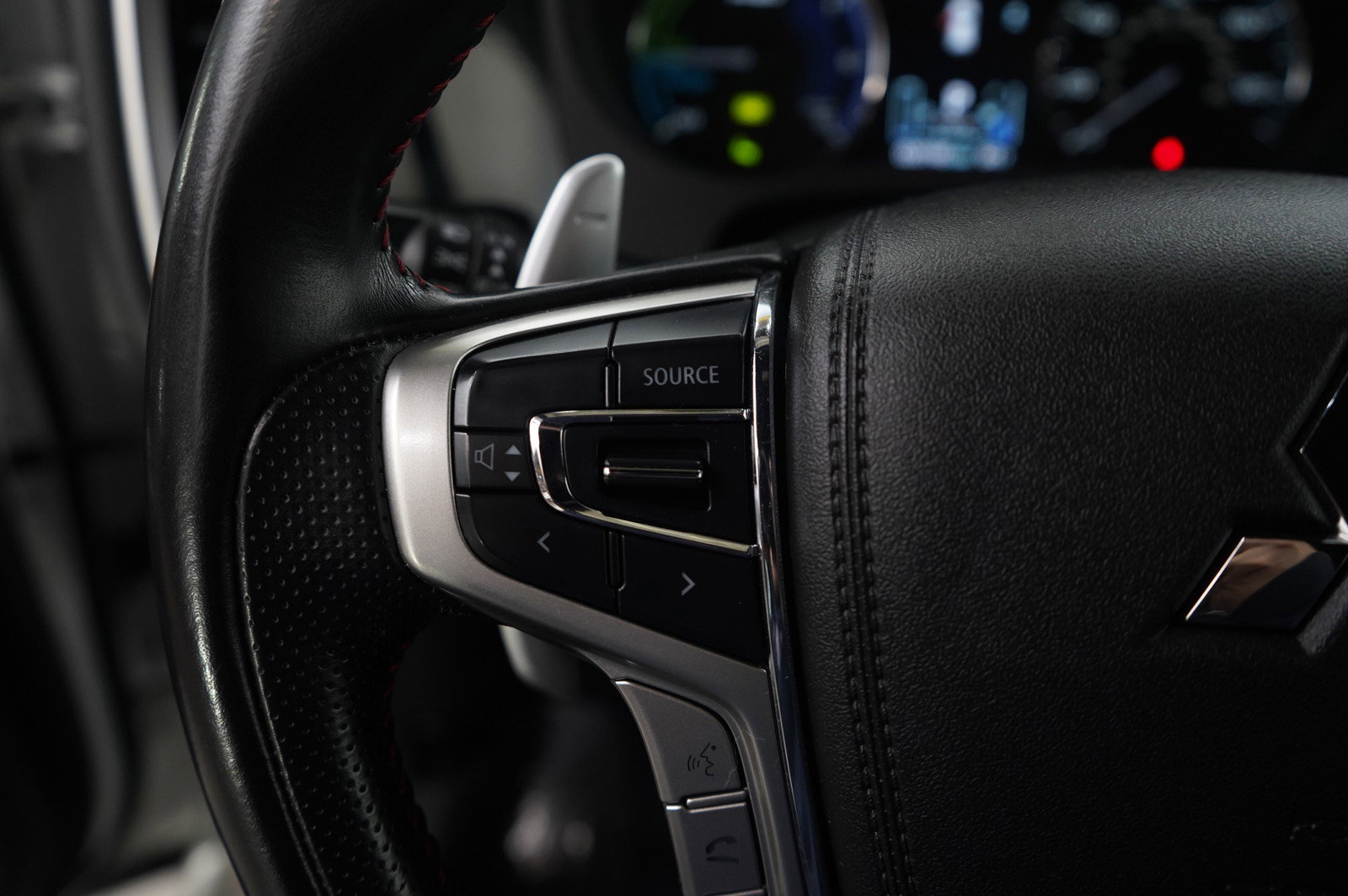 Used 2022 Mitsubishi Outlander LE image 16