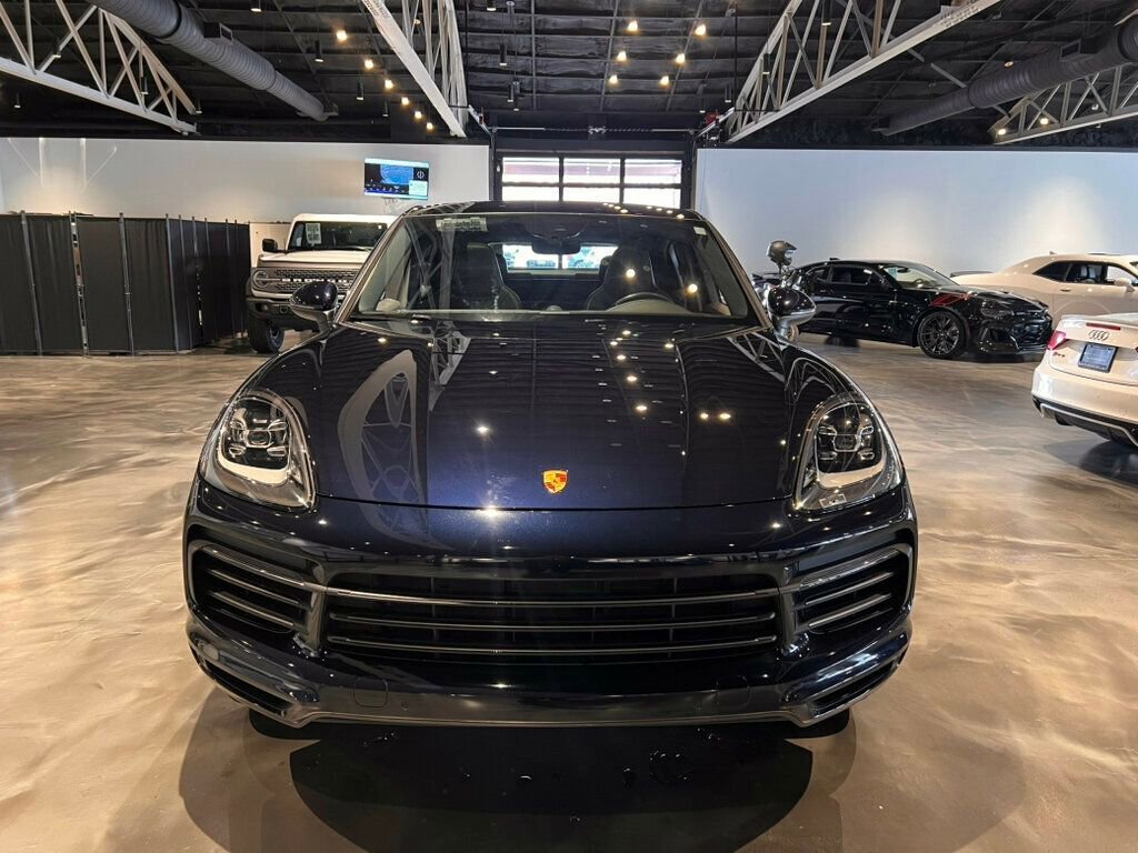 Used 2022 Porsche Cayenne E-Hybrid Coupe image 8