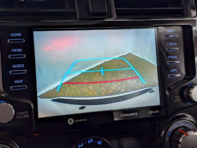 Used 2021 Toyota 4Runner Venture w/ Moonroof Package AWD/4WD image 31