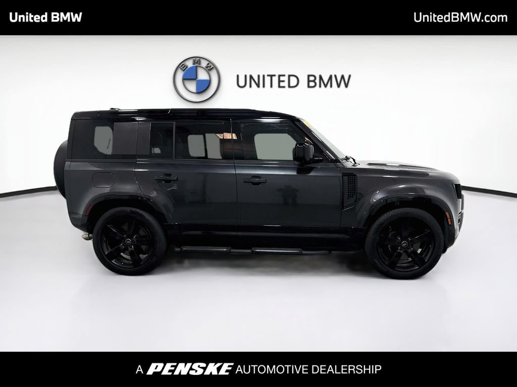 Used 2025 Land Rover Defender 110 V8 AWD/4WD image 4