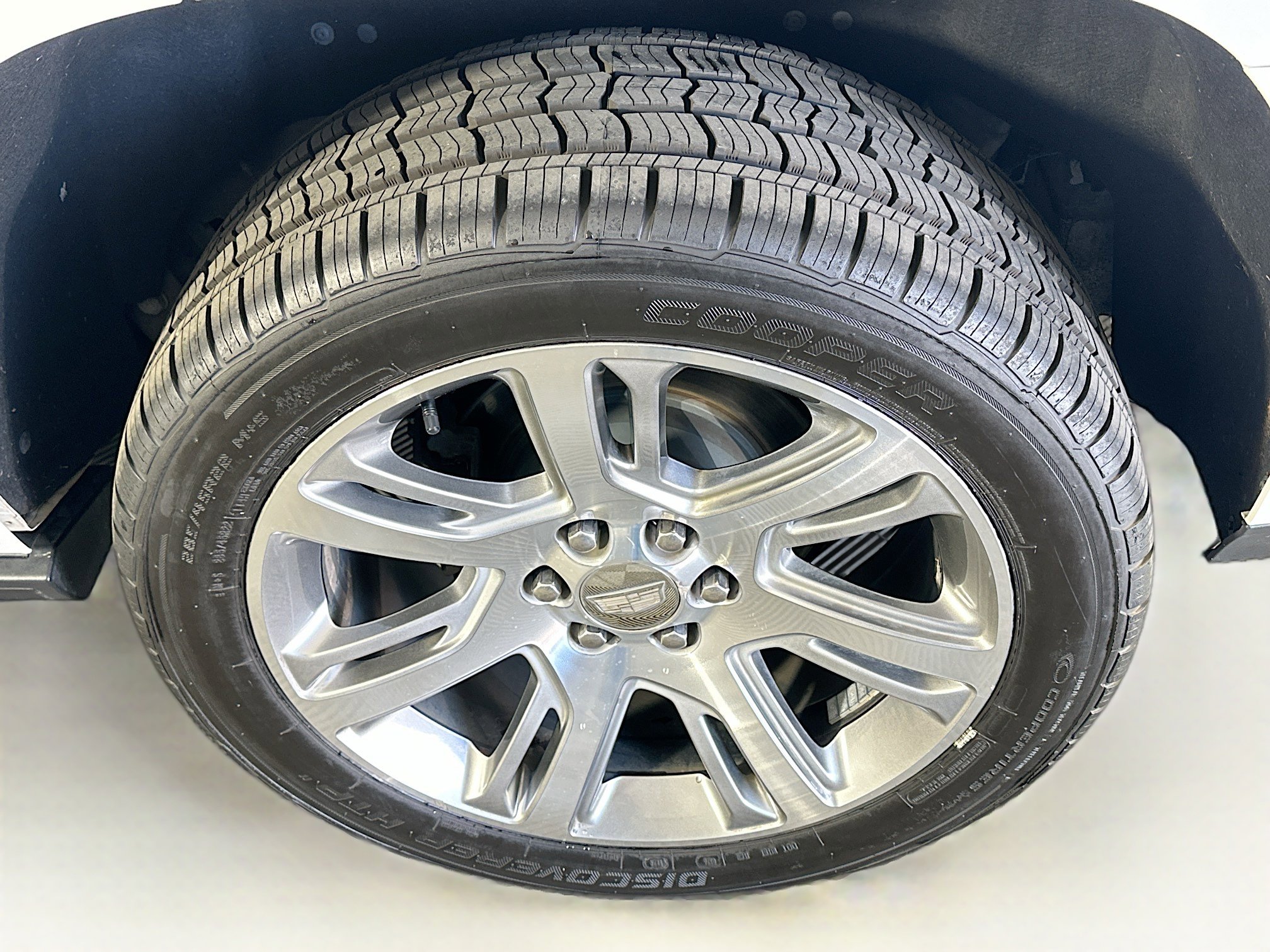 Used 2016 Cadillac Escalade Premium image 11