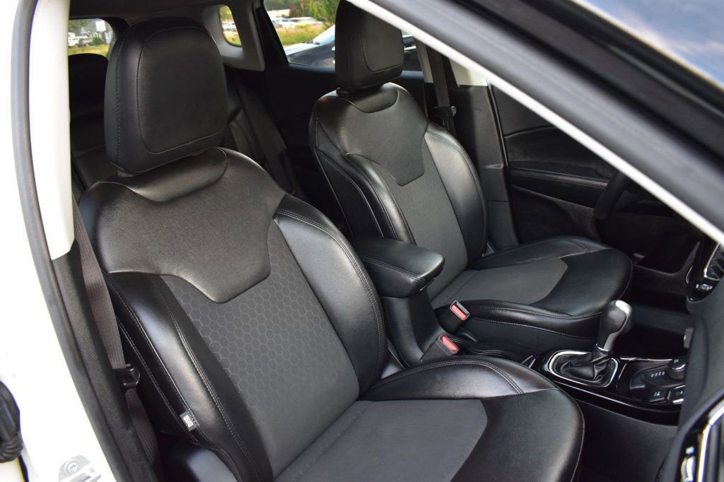 Used 2019 Jeep Compass Latitude image 17