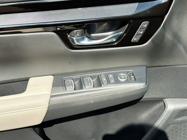 Used 2025 Honda CR-V EX-L image 17