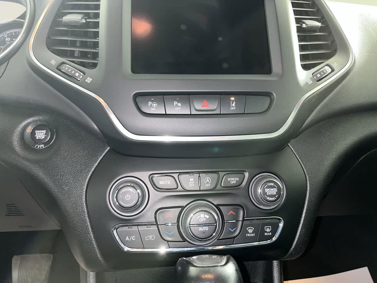 Used 2023 Jeep Cherokee Altitude Lux AWD/4WD image 21
