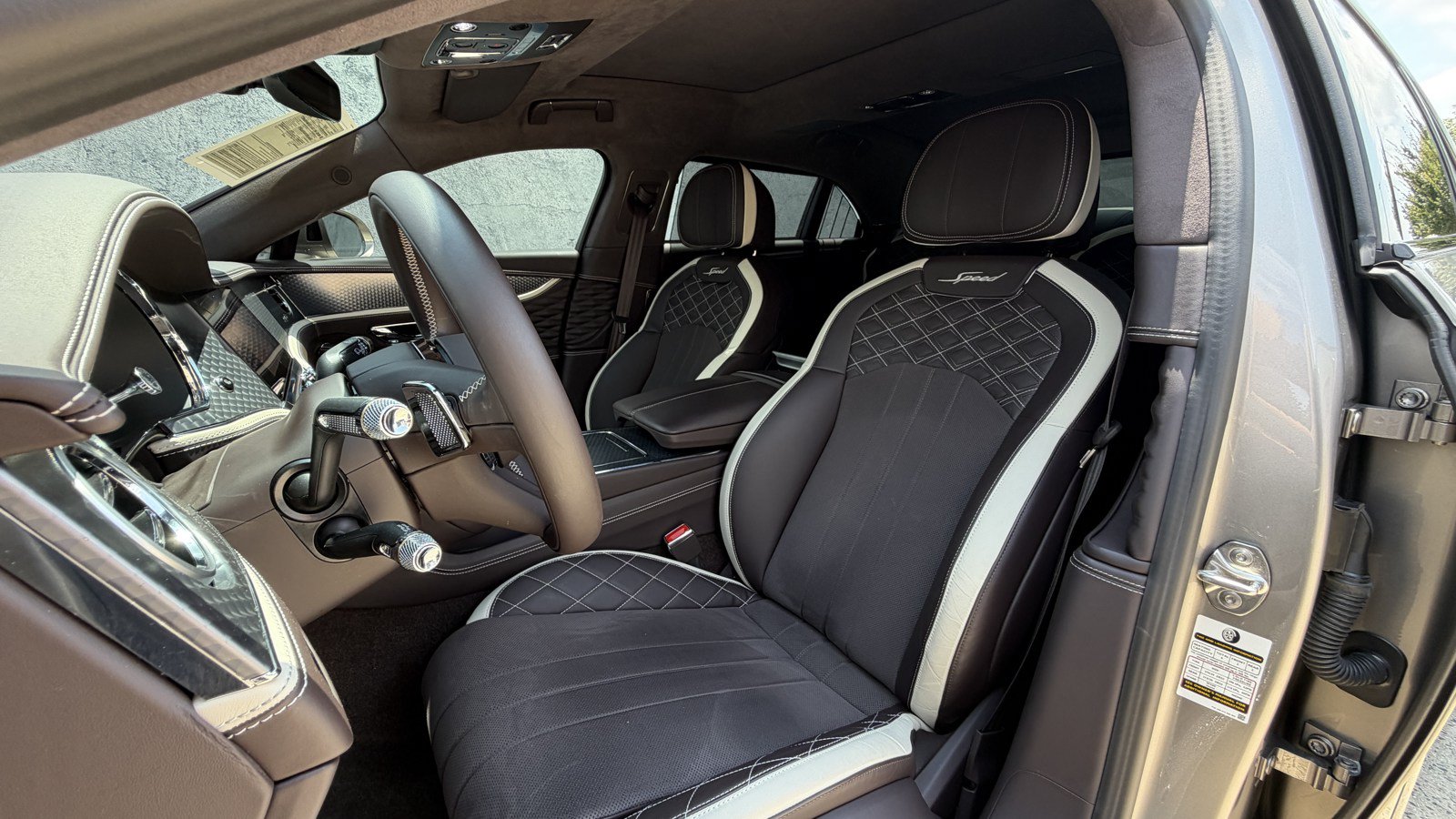 Certified 2024 Bentley Flying Spur W12 AWD/4WD image 14