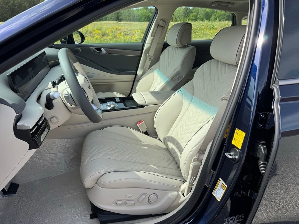 Used 2025 Genesis G80 2.5T Sport Prestige image 18