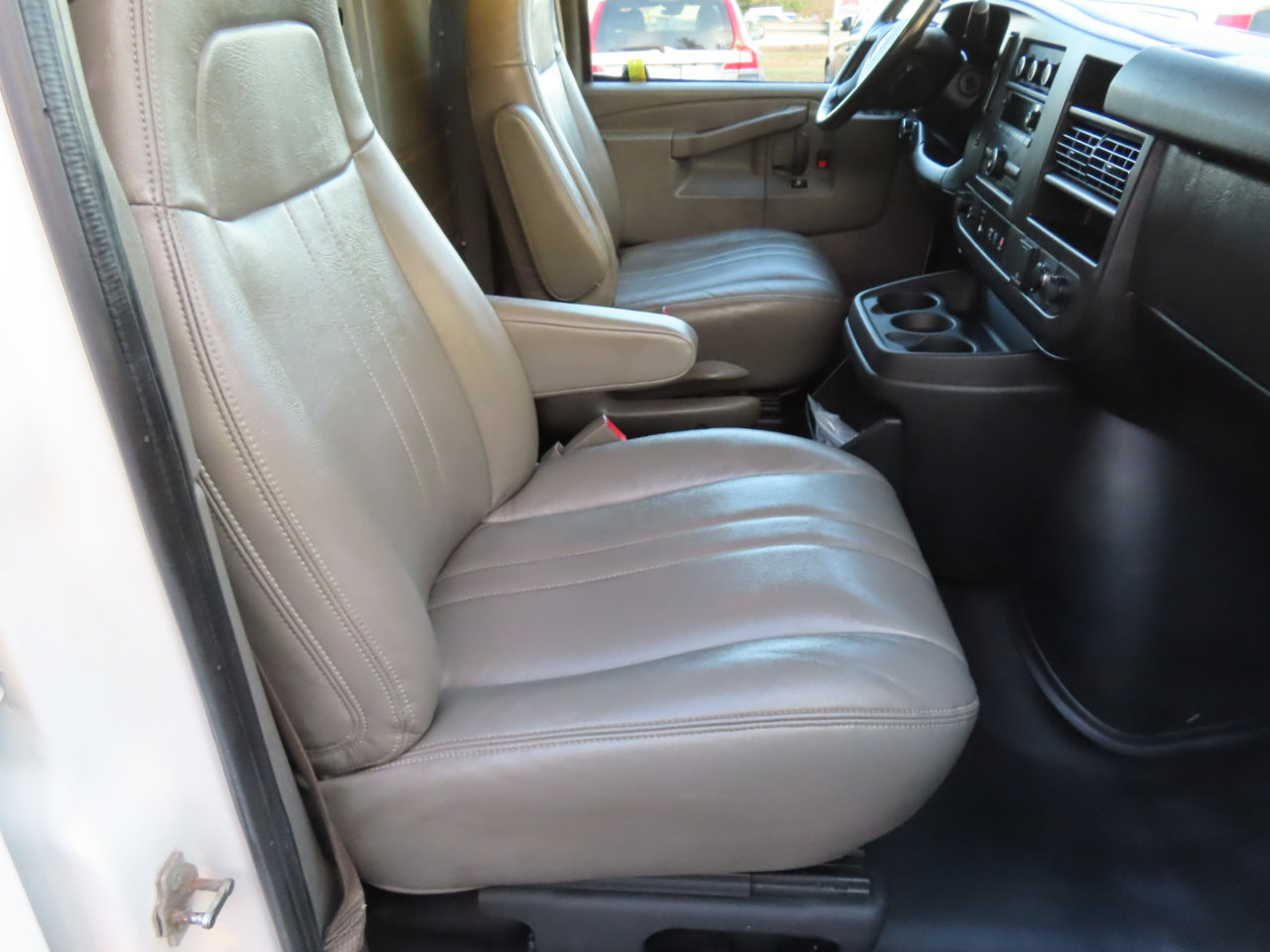 Used 2021 Chevrolet Express 2500 w/ Driver Convenience Package image 19