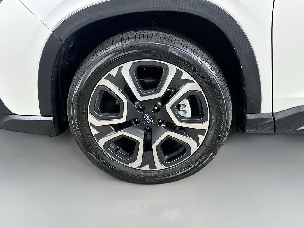 Used 2023 Subaru Ascent Limited w/ Technology Package image 7